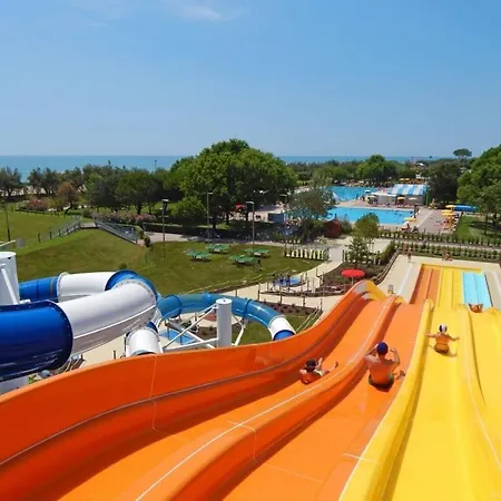 Estivo Premium Mobile Homes On Pra Delle Torri Campsite *