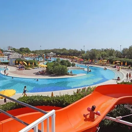 Campsite Estivo Premium Mobile Homes On Pra Delle Torri Caorle